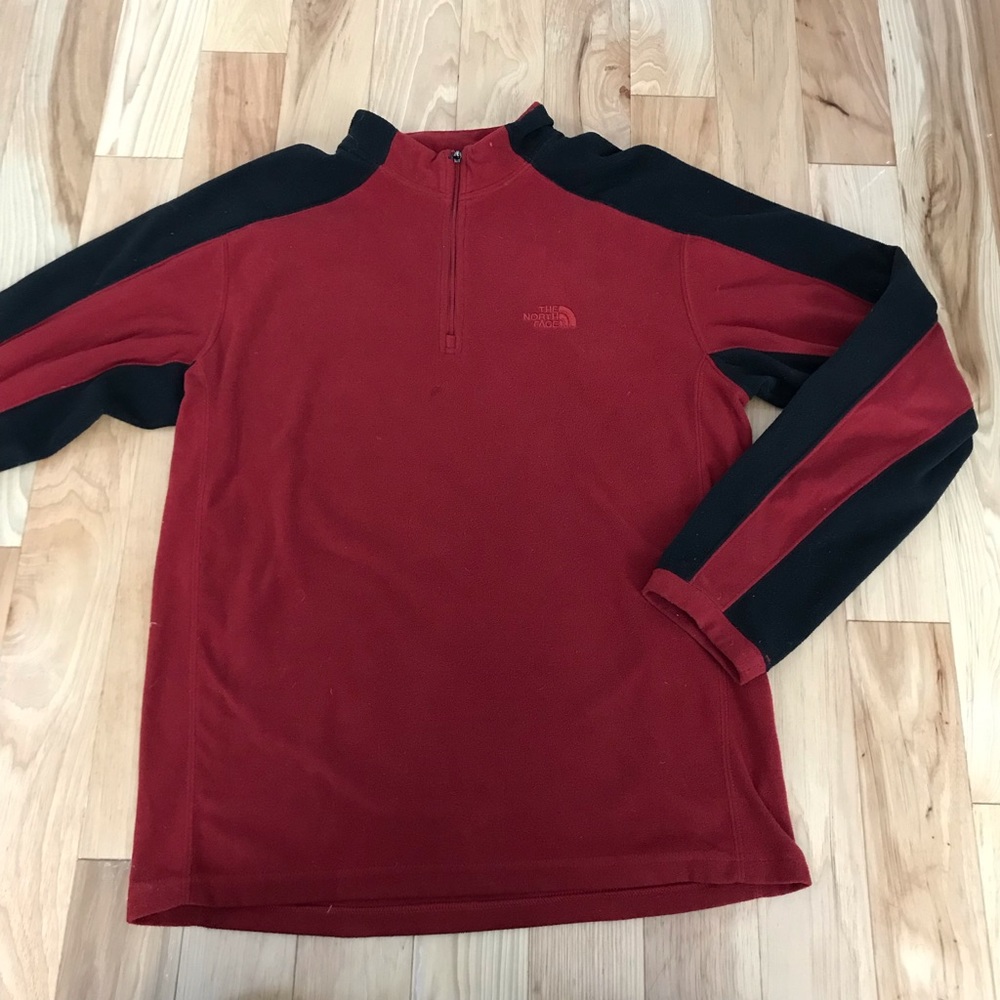 Men’s Northface fleece pullover